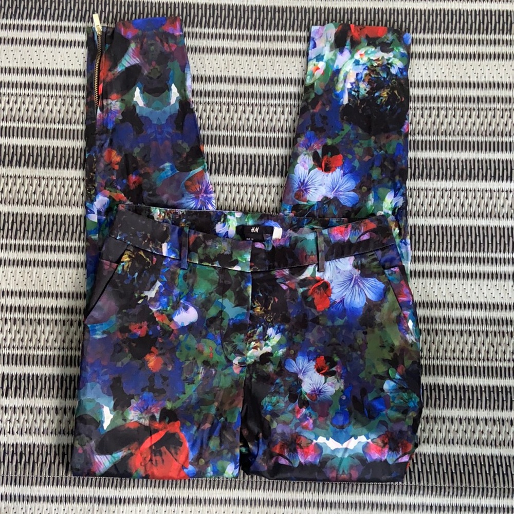H&M floral cropped pant
